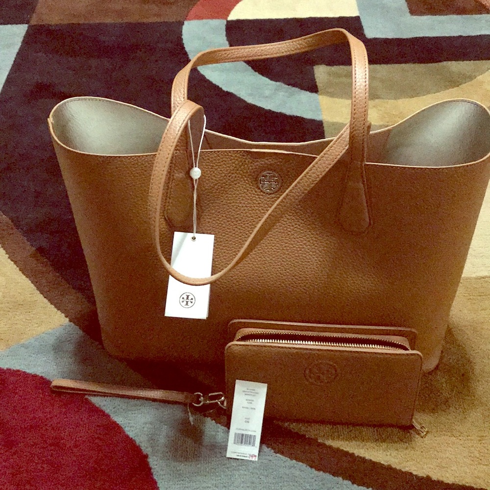 Tory Burch Large Tote and wallet